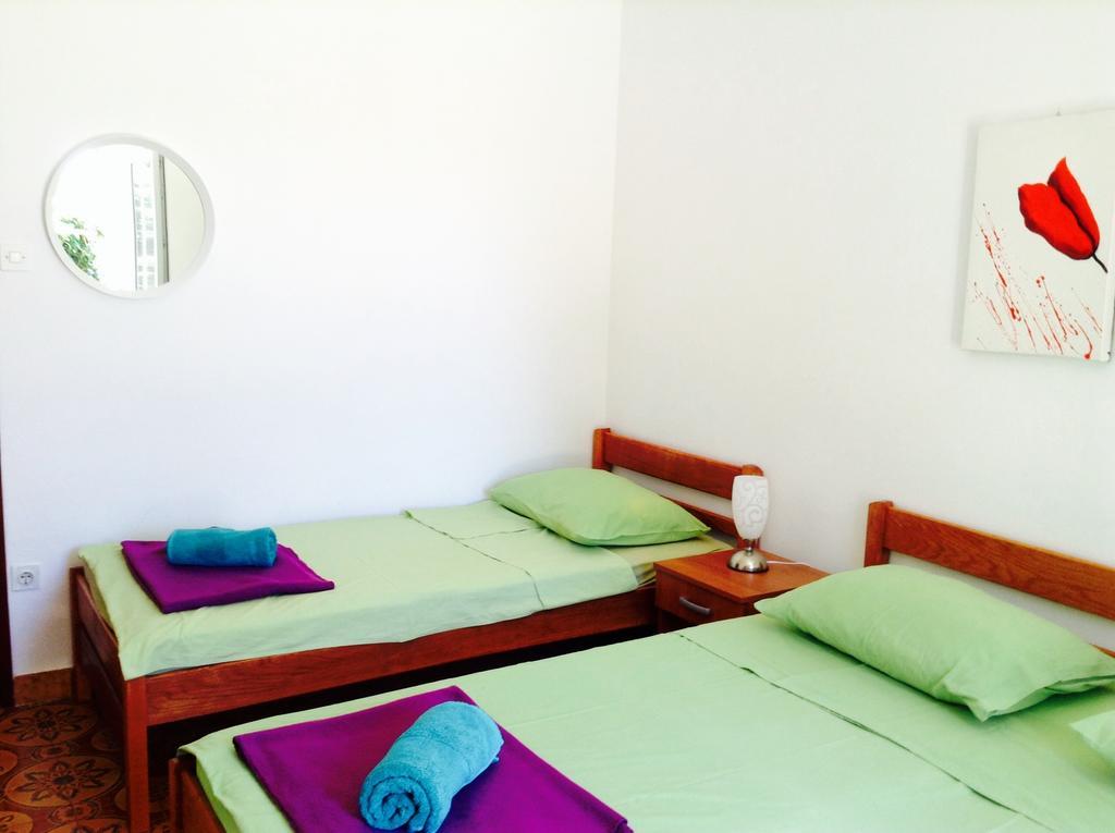 Guest House Perfect Location Бол Екстер'єр фото